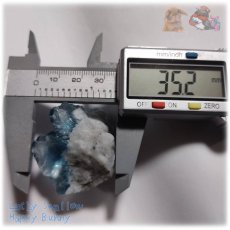 画像8: ◆ 秘蔵品 宝石質 特殊希少カラー ブルーフローライト 欠片 結晶 蛍石 原石 標本 No.4967 (8)