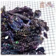 画像13: 虹色鉱石 モアッサナイト 量り売り 50ｇ無選別 ビスマスカラー 人工鉱石 標本 欠片 結晶 原石 (13)