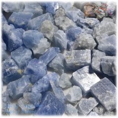 画像1: ◆ 業務用 ブルーカルサイト ユニーク 原石 無選別 未洗浄 約100ｇ 量り売り 天然石 ♪3114 (1)