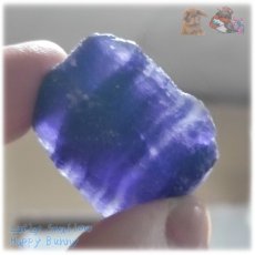 画像11: ◆ 業務用 ダークパープルフローライト 紫色 原石 無選別 未洗浄 約100ｇ 量り売り 天然石 ♪3117 (11)