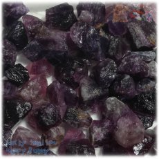 画像2: ◆ 業務用 パープルフローライト 紫蛍石 原石 無選別 未洗浄 約100ｇ 量り売り 天然石 ♪3122 (2)