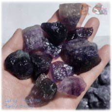 画像7: ◆ 業務用 パープルフローライト 紫蛍石 原石 無選別 未洗浄 約100ｇ 量り売り 天然石 ♪3123 (7)