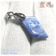 画像13: ◆ 限定品 チベット産 藍晶石 カイヤナイト Kyanite 欠片 原石 ペンダント ネックレス No.5236 (13)