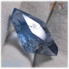 画像4: 標本宝石 青空の宝石 海の宝石 希少特殊カラー ブルーフローライト 青蛍石 標本結晶加工品 ファセットカット ルース ノンホール blue fluorite No.5765 (4)