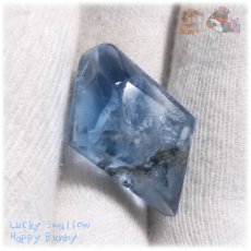 画像8: 標本宝石 青空の宝石 海の宝石 希少特殊カラー ブルーフローライト 青蛍石 標本結晶加工品 ファセットカット ルース ノンホール blue fluorite No.5765 (8)
