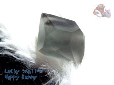 画像1: 工房謹製 フロスト フローライト八面体 改 魔石V2 （別名：蛍石 螢石 fluorite フッ化カルシウム フルオライト  ）♪No.2783♪ (1)